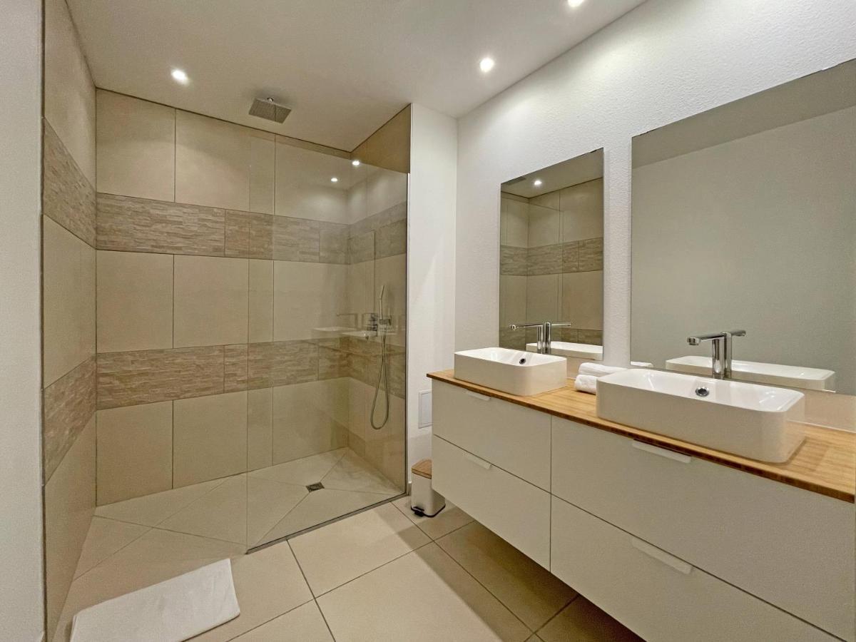 Orient Bay Beach Front Apartment المظهر الخارجي الصورة